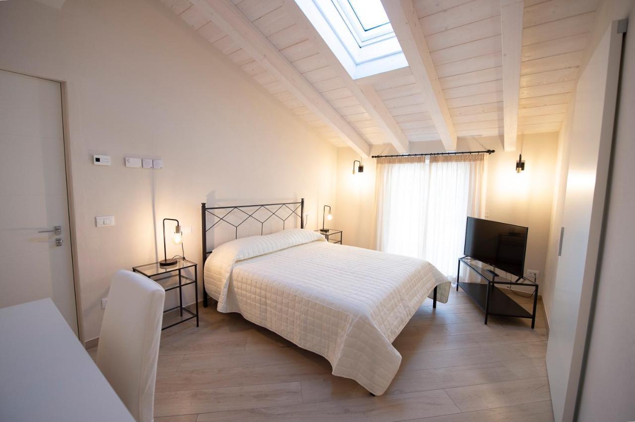Villino Micol Camere A Due Passi Dal Mare Марина ди Карара Екстериор снимка